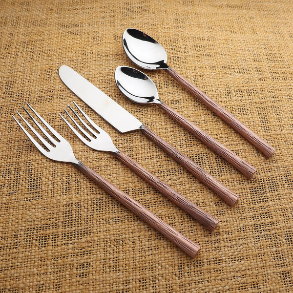INOX Artisans Vinear grooved flatware place setting, view 3