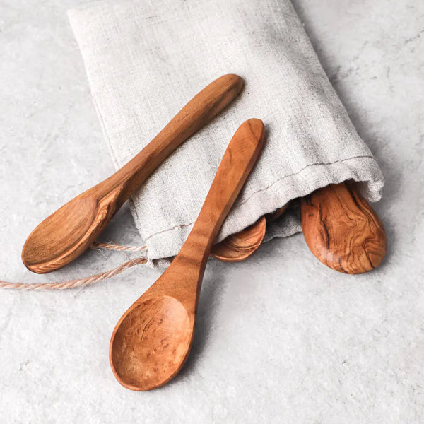 Mini olive wood spice spoon, handcrafted sustainable wooden scoop for condiments and loose-leaf tea