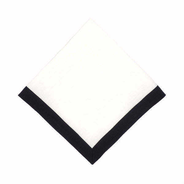Chouchou Touch linen napkins with black borders, set of 4, view 2