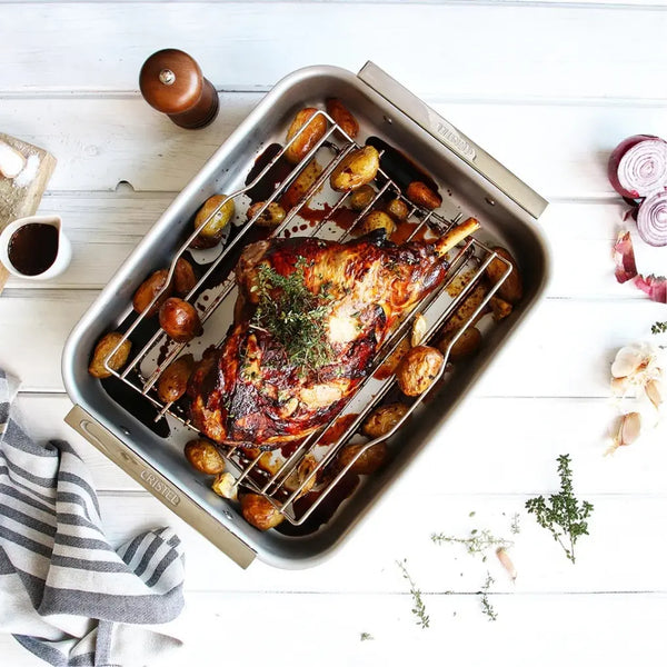 CRISTEL 3-ply stainless steel roasting pan with adjustable folding rack
