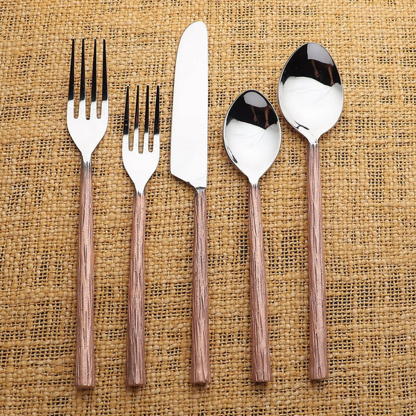 INOX Artisans Vinear grooved flatware place setting, view 4